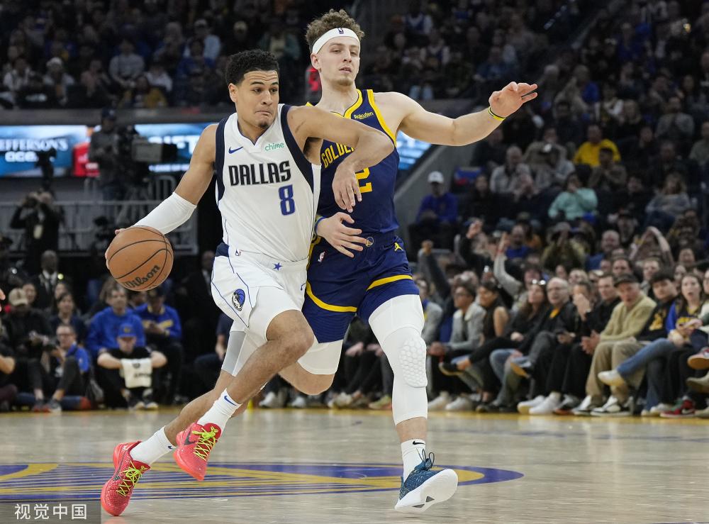 他迅速回拉 他迅速回拉